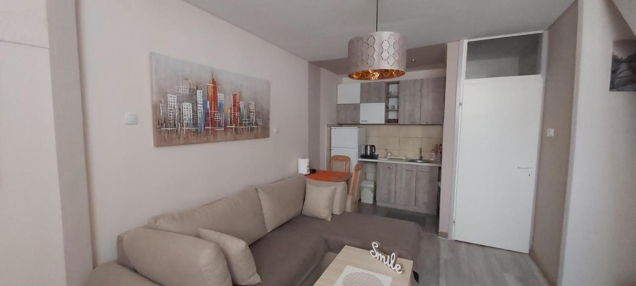 Square Apartment Paraćin المظهر الخارجي الصورة
